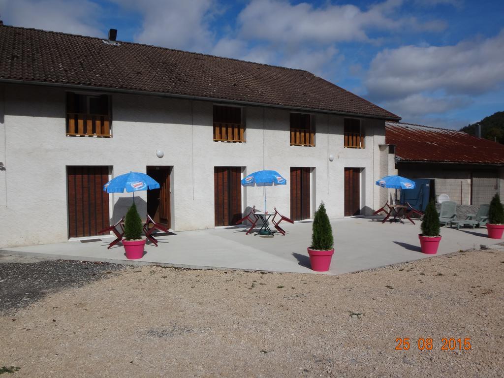 Hotel Bon Accueil Oyonnax Exterior photo